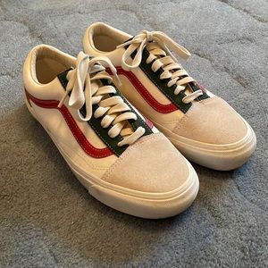 Vans skate sneakers. Multi colored Mens size 8.5, Women’s 10.